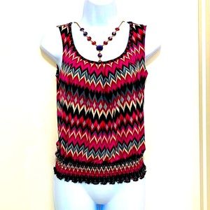 IZ buyer California. NWOT Elastic bottom, Flowy tank S wide elastic waist